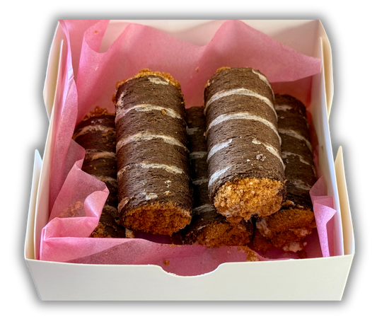 Lotus Crunch Cannolis